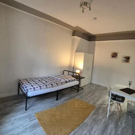 Esmarchstraße - Nähe Bahnhof Sebaldsbrück *